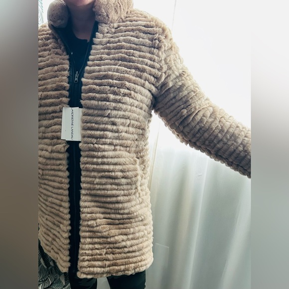 Adrienne Landau Reversible Jacket - Picture 3 of 5